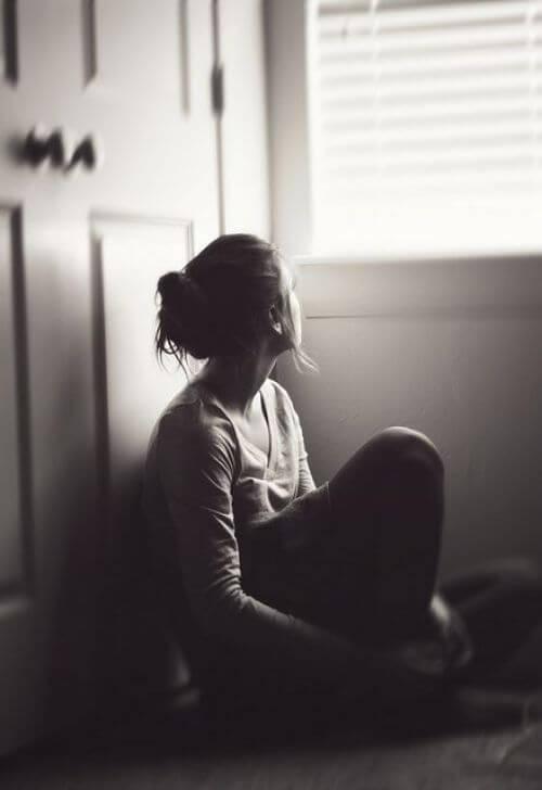 Sad Girl DP For Whatsapp