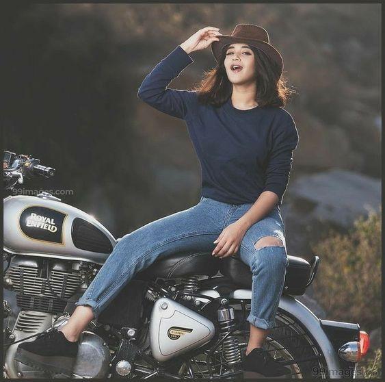 Best Standard Whatsapp DP Girls